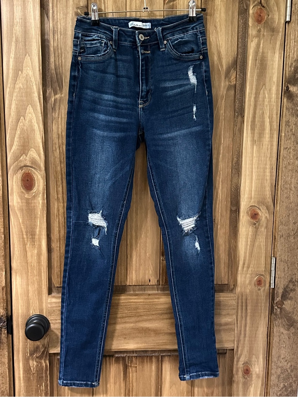 Kancan dark wash distressed skinny jeans size 28 stretch EUC